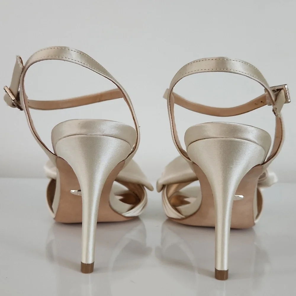 Badgley Mischka Samantha Embellished Satin Sandals $215 5.5 - Picture 8 of 13